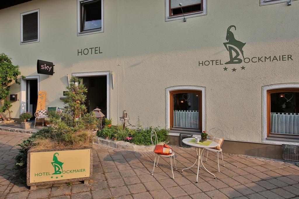 Hotel Bockmaier Oberpframmern Екстериор снимка