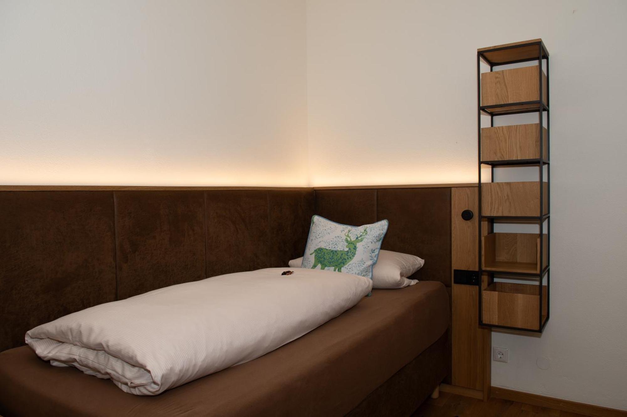 Hotel Bockmaier Oberpframmern Екстериор снимка