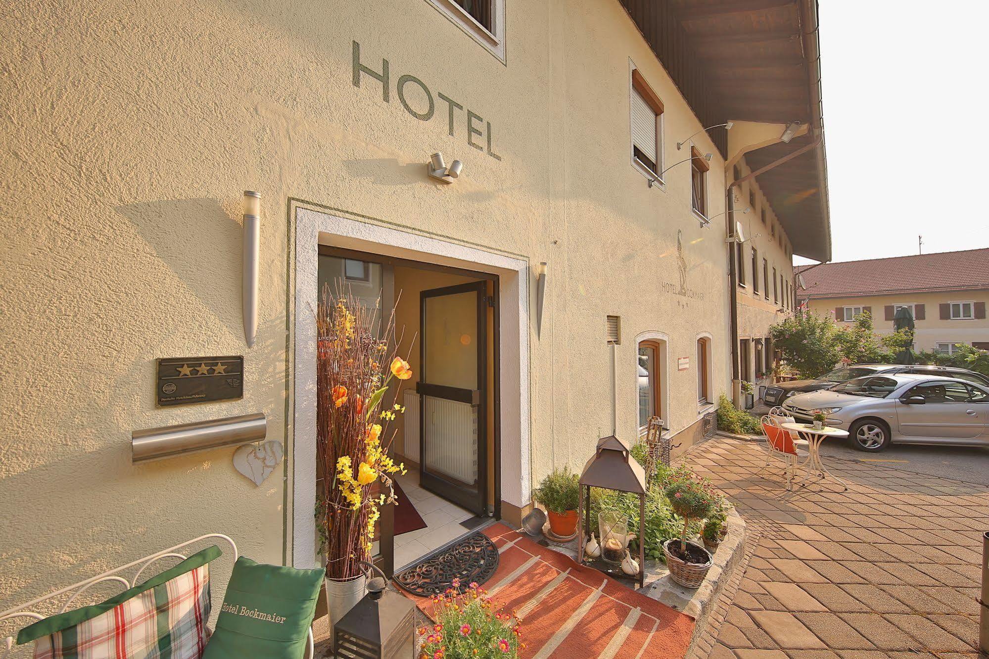 Hotel Bockmaier Oberpframmern Екстериор снимка