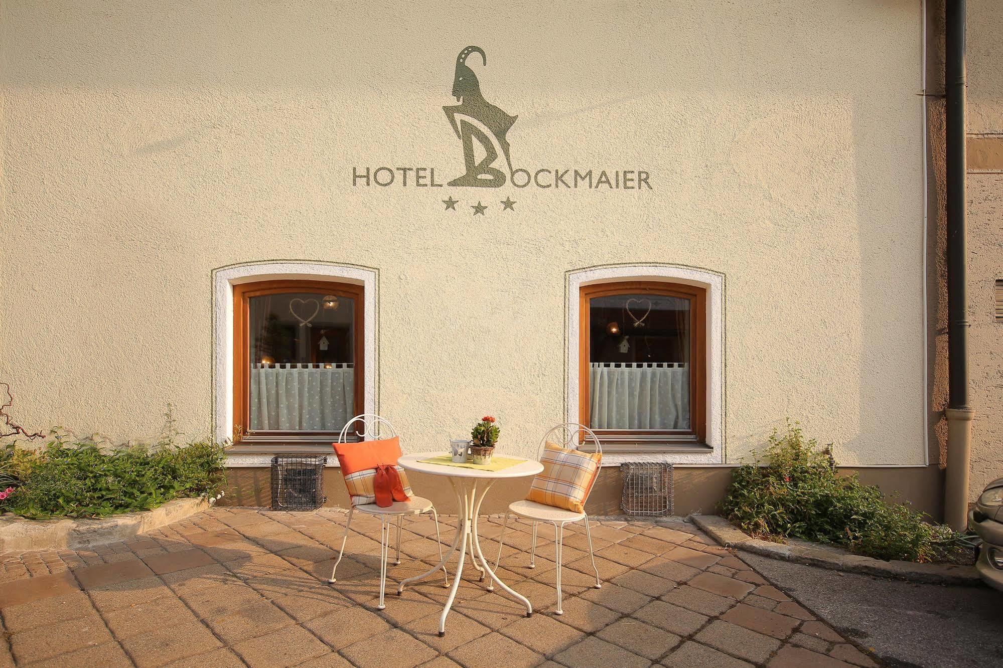 Hotel Bockmaier Oberpframmern Екстериор снимка